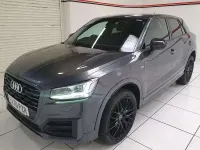 Begagnad Audi Q2 Black Edition 116 HK (85 kW) 2020 Grå SUV