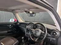 Used Mini ONE Classic 102 HP (75 kW) 2022 Red Hatchback