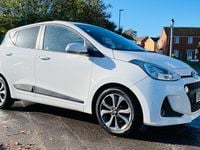 Used Hyundai i10 Premium SE 87 HP (63 kW) 2017 White Hatchback