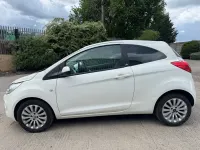 Used Ford Ka Zetec 69 HP (50 kW) 2015 White Hatchback