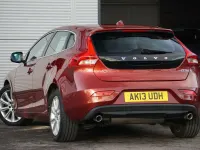 Used Volvo V40 SE 2013 Red Hatchback