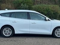Used Ford Focus Titanium 120 HP (88 kW) 2019 White Estate