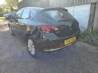 Używany Vauxhall Astra Elite 165 KM (121 kW) 2013 Czarny Hatchback