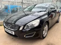 Usado Volvo V60 SE Lux 115 CV (84 kW) 2012 Negro Familiar