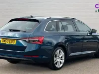 Usado Skoda Superb SE L 218 CV (160 kW) 2020 Azul