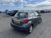 Used Toyota Yaris Hybrid 2015 Grey Hatchback