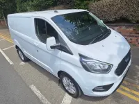 Used Ford Transit Custom Limited 130 HP (95 kW) 2020 White Van