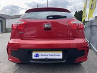 Used Kia Rio 2015 Red Hatchback