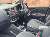 Used Kia Rio 107 HP (78 kW) 2013 Blue Hatchback