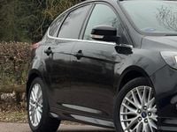 Used Ford Focus Zetec 125 HP (91 kW) 2014 Hatchback