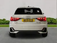 Używany Audi A1 S-Line 113 KM (83 kW) 2019 Biały SUV