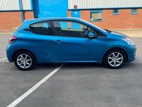 Usado Peugeot 208 Active 82 HP (60 kW) 2012 Azul Citadino