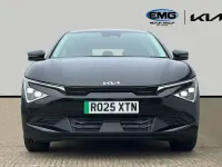 Usado Kia EV6 125 kW (170 HP) 2025 Preto SUV
