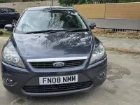 Begagnad Ford Focus Zetec 2008 Grå Halvkombi