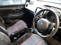 Used Peugeot 108 Active 68 HP (50 kW) 2015 Black Hatchback