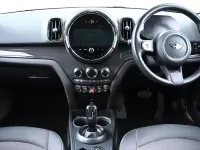 Używany Mini Cooper Countryman Classic 134 KM (98 kW) 2023 Srebrny SUV