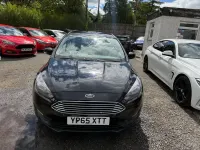Gebraucht Ford Focus Zetec 2015 Schwarz Kleinwagen