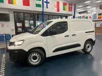 Used Peugeot Partner 100 HP (73 kW) 2021 White MPV