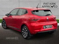 Used Renault Clio V Evolution 90 HP (66 kW) 2023 Red Hatchback