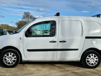 Usado Renault Kangoo 2011 Blanco Monovolumen