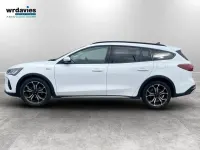 Used Ford Focus Active X 125 HP (91 kW) 2024 Frozen white Estate