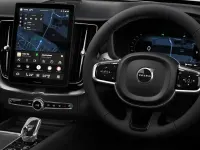 New Volvo XC60 Plus 250 HP (183 kW) 2026 Mulberry red SUV