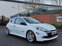 Used Renault Clio II 200 HP (147 kW) 2010 White Hatchback