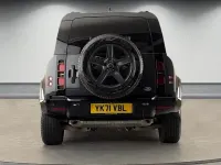 Used Land Rover Defender SE Dynamic 300 HP (220 kW) 2023 SUV