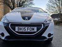 Used Peugeot 208 Access 68 HP (50 kW) 2015 White Hatchback