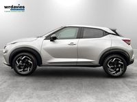Used Nissan Juke N-Connecta 143 HP (105 kW) 2023 Silver SUV