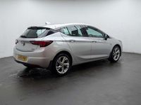 Used Vauxhall Astra SRi 150 HP (110 kW) 2018 Silver Hatchback