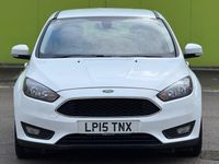Used Ford Focus Zetec 2015 White Hatchback