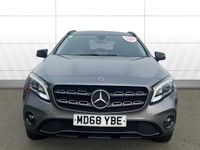 Usado Mercedes GLA180 Urban 122 HP (89 kW) 2020 SUV
