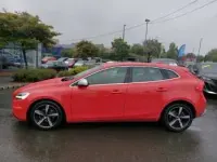 Used Volvo V40 R-Design 120 HP (88 kW) 2016 Red Hatchback