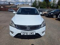 Used Kia Ceed 2011 White Hatchback