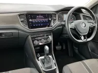 Usado VW T-Roc SE 150 HP (110 kW) 2019 Cinzento SUV