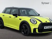 Used Mini Cooper Hatch 134 HP (98 kW) 2023 Yellow Hatchback