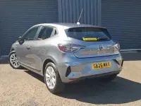 Used Renault Clio Evolution 90 HP (66 kW) 2025 Grey Hatchback