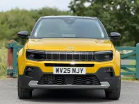 Used Jeep Avenger Summit 100 HP (73 kW) 2025 Yellow SUV