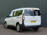 Used Ford Tourneo Titanium 125 HP (91 kW) 2025 White Estate