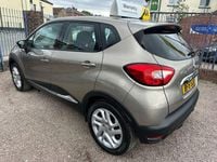 Used Renault Captur Dynamique 90 HP (66 kW) 2015 Beige SUV