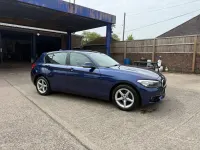 Begagnad BMW 118 Comfort Edition 2016 Blå Halvkombi