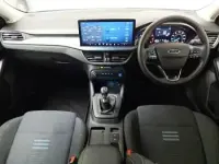 Used Ford Focus Active 125 HP (91 kW) 2023 Blue Estate