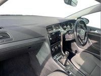 Used VW Golf VII SE 147 HP (108 kW) 2018 Black Estate