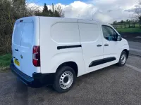Used Vauxhall Combo 100 HP (73 kW) 2021 White MPV
