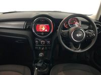 Used Mini Cooper Classic 136 HP (100 kW) 2019 White Hatchback