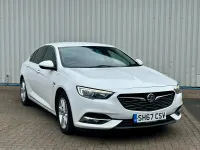 Used Vauxhall Insignia SRi 2017 White Hatchback