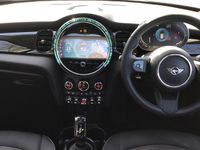 Begagnad Mini Cooper Classic 134 HK (98 kW) 2023 Grå Halvkombi