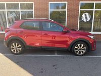 Usado Kia Stonic 2023 Vermelho SUV