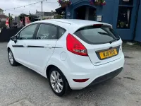 Used Ford Fiesta Zetec 82 HP (60 kW) 2011 White Hatchback